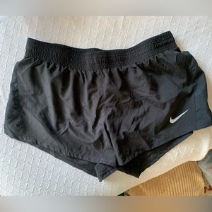 Nike women’s black athletic shorts size L